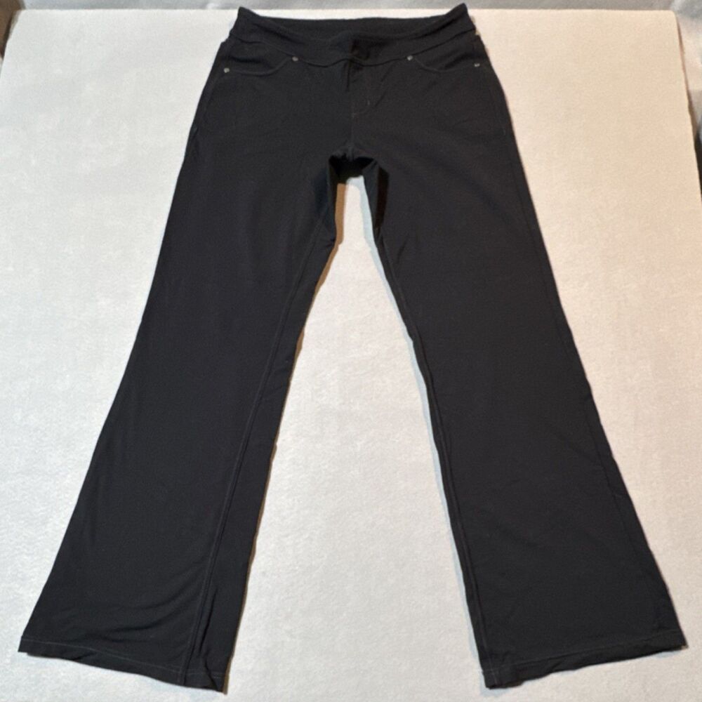 Athleta Women's Black Bootcut Pants M Regular Pull On Pockets Stretch Athleisure